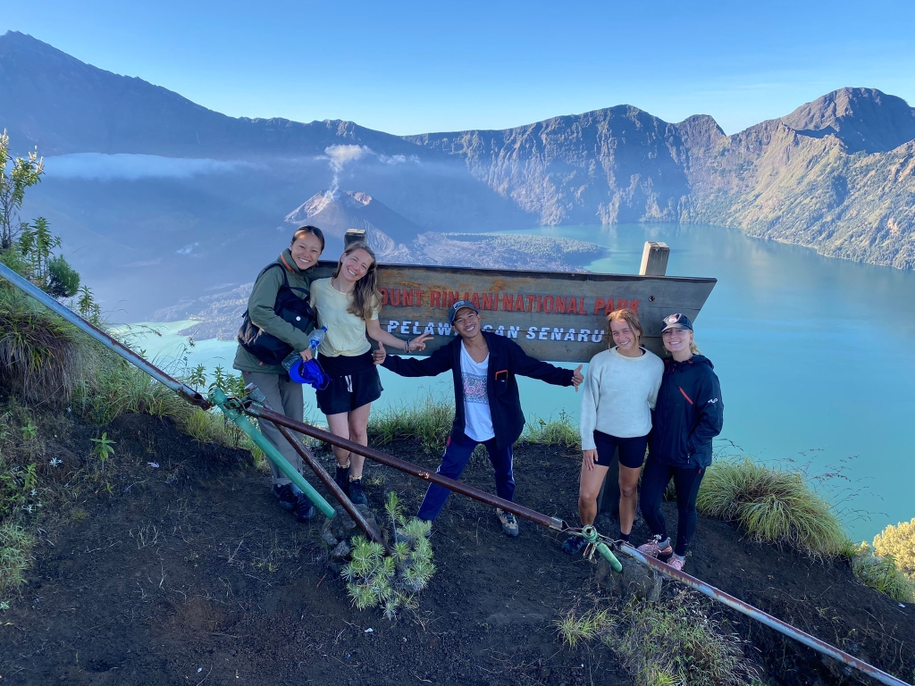 Mount Rinjani Trekking 3D2N Itinerary